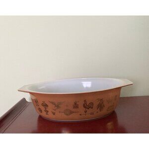 Pyrex Americana 045 2.5 quart casserole dish without lid -​